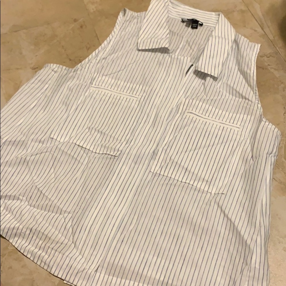White and light blue stripped collared blouse